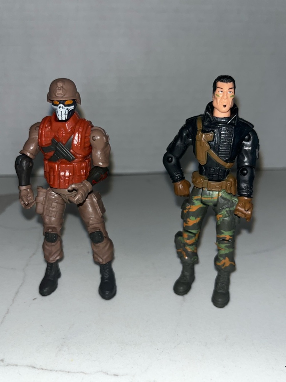 Lanard : (1) 2010 Special Forces (1) 2017 Lanard Navy Seal Figure: SF Soldiers